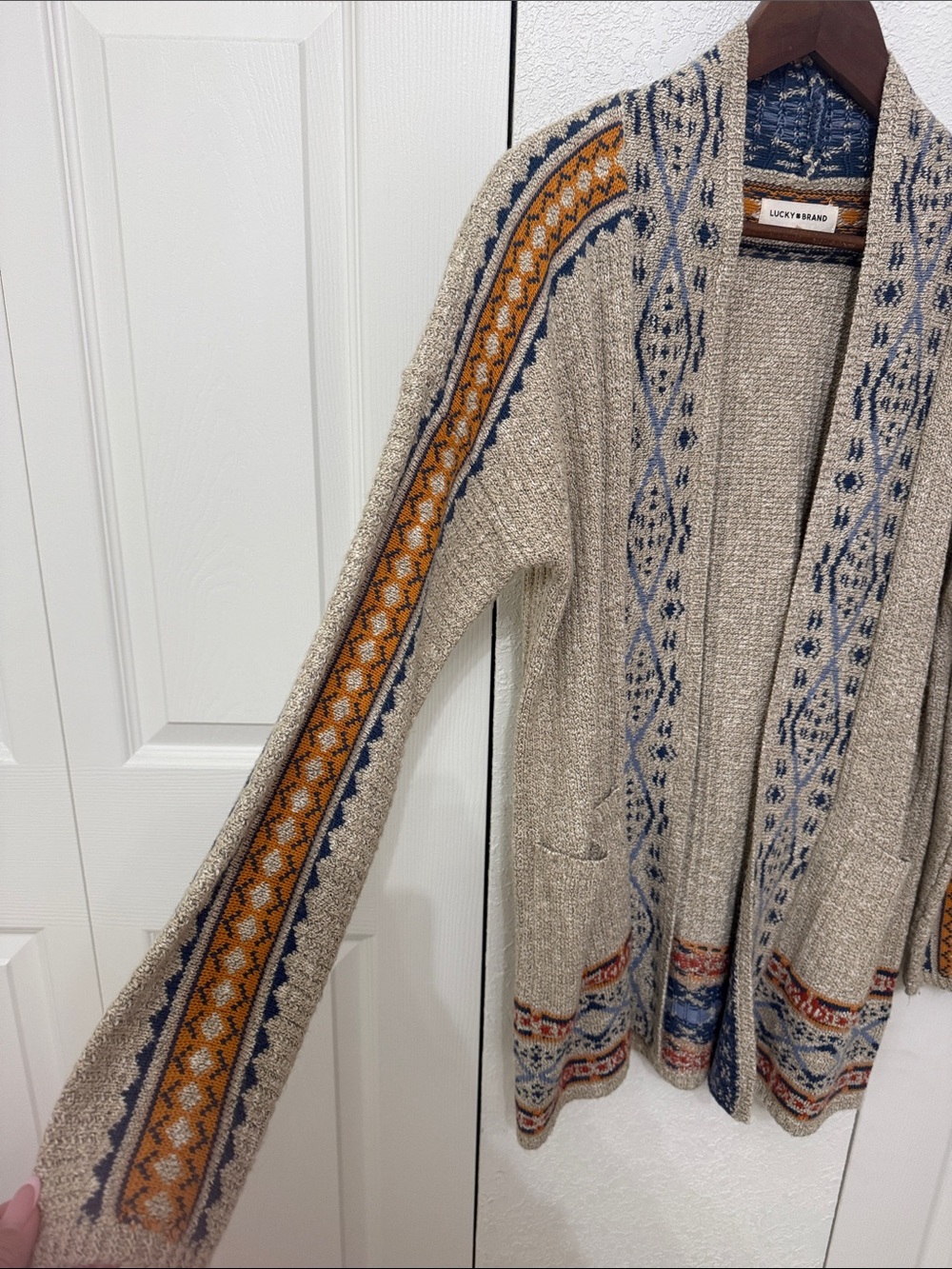 Lucky Brand Beige Cardigan with Navy and Rust Accents - Picture 2 of 6